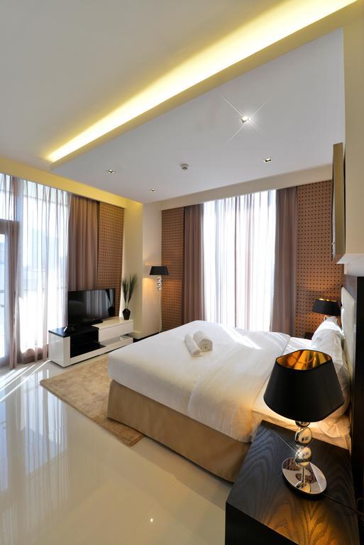 Royal Ambassador - Al Yal Suites Manama Rom bilde